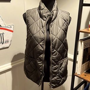 41 Hawthorn Lightweight Olive Green Vest